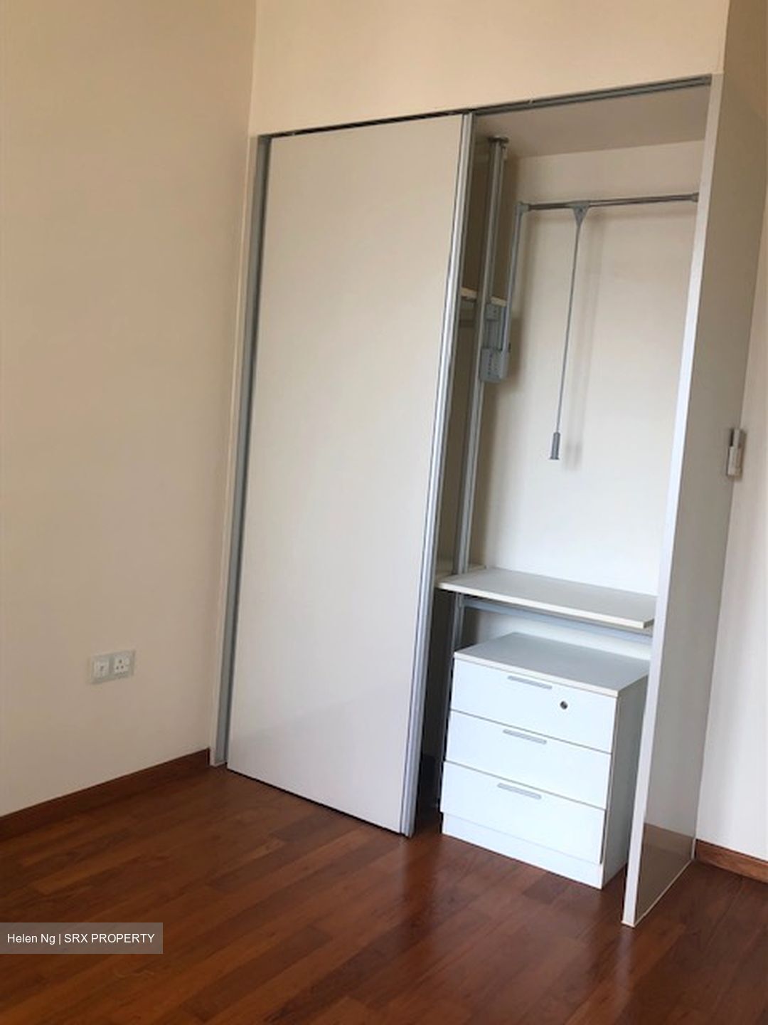 Lincoln Suites (D11), Condominium #613726191